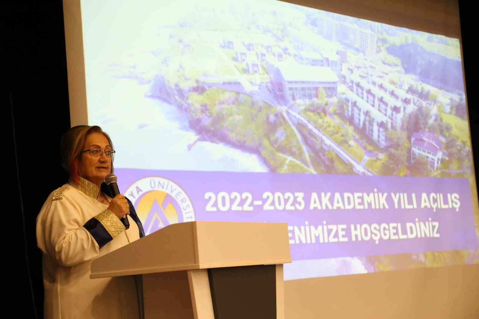 Avrasya Üniversitesi’nde 2022-2023 Akademik yılı törenle başladı