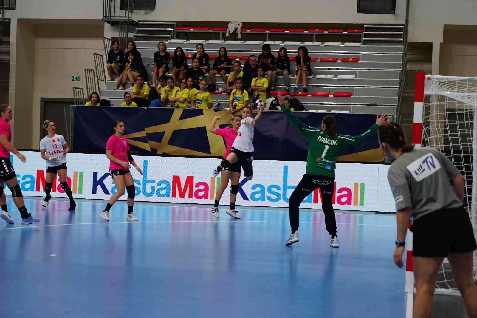 EHF Kadınlar Şampiyonlar Ligi: Kastamonu Belediyespor: 26 - Lokomotiva Zagreb: 23