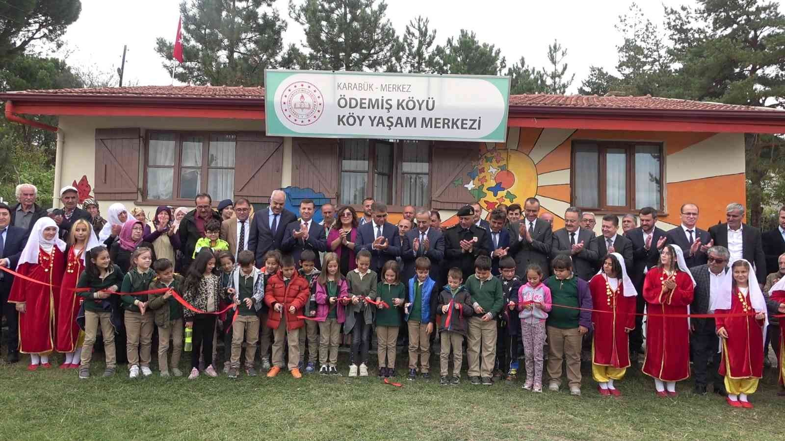 Karabük’te ilk ’Köy Yaşam Merkezi’ törenle açıldı