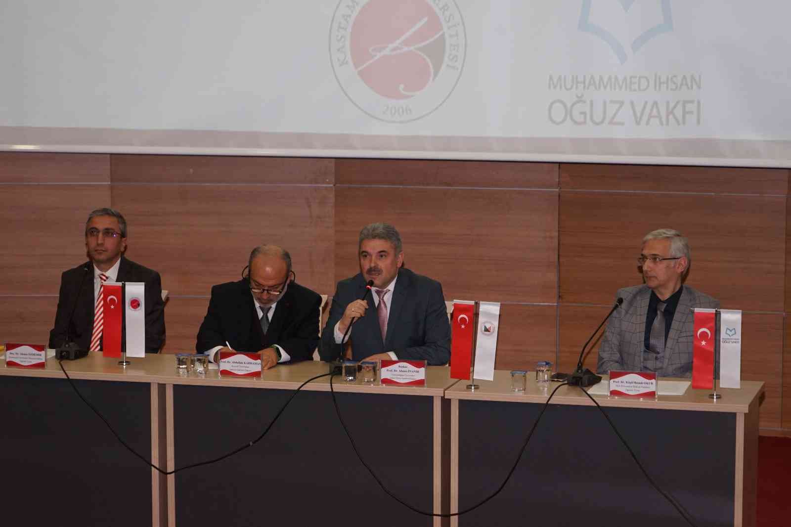 “Muhammed İhsan Oğuz’un Fıkıh İlmine Bakışı” konulu panel düzenlendi