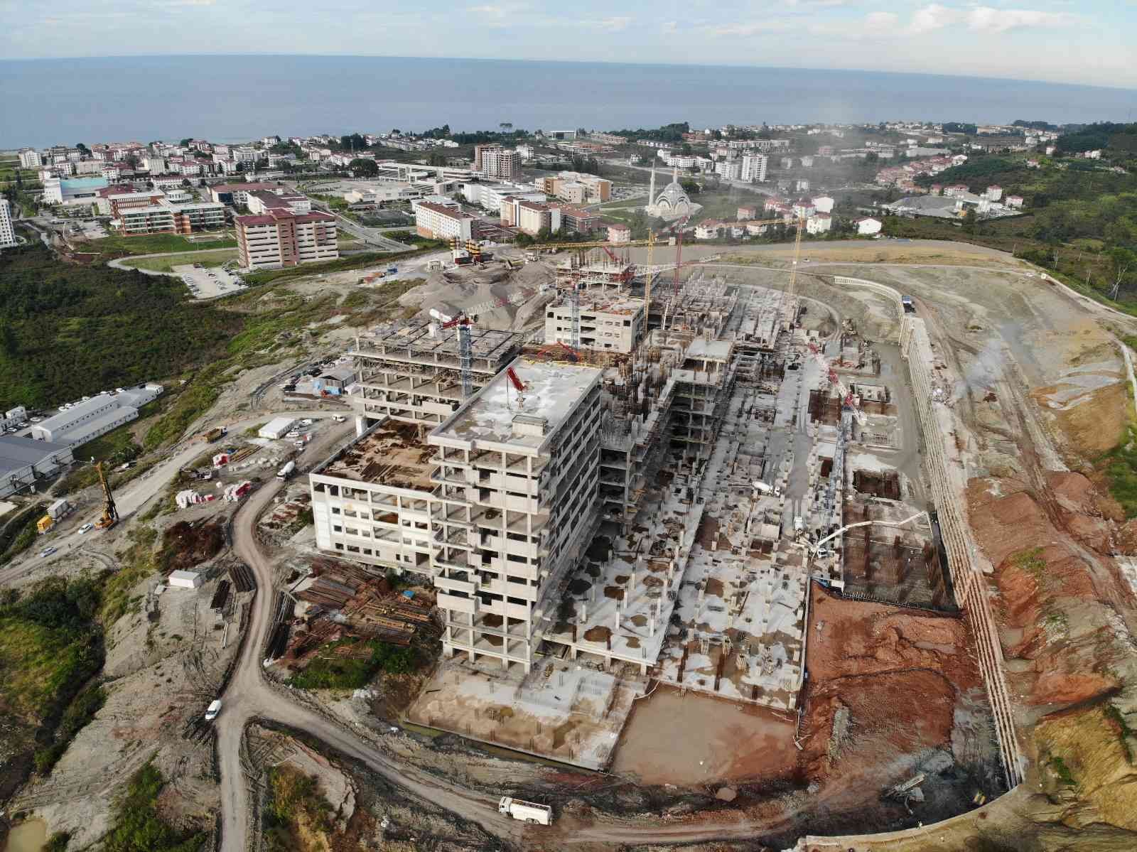 Ordu Şehir Hastanesi yükseliyor