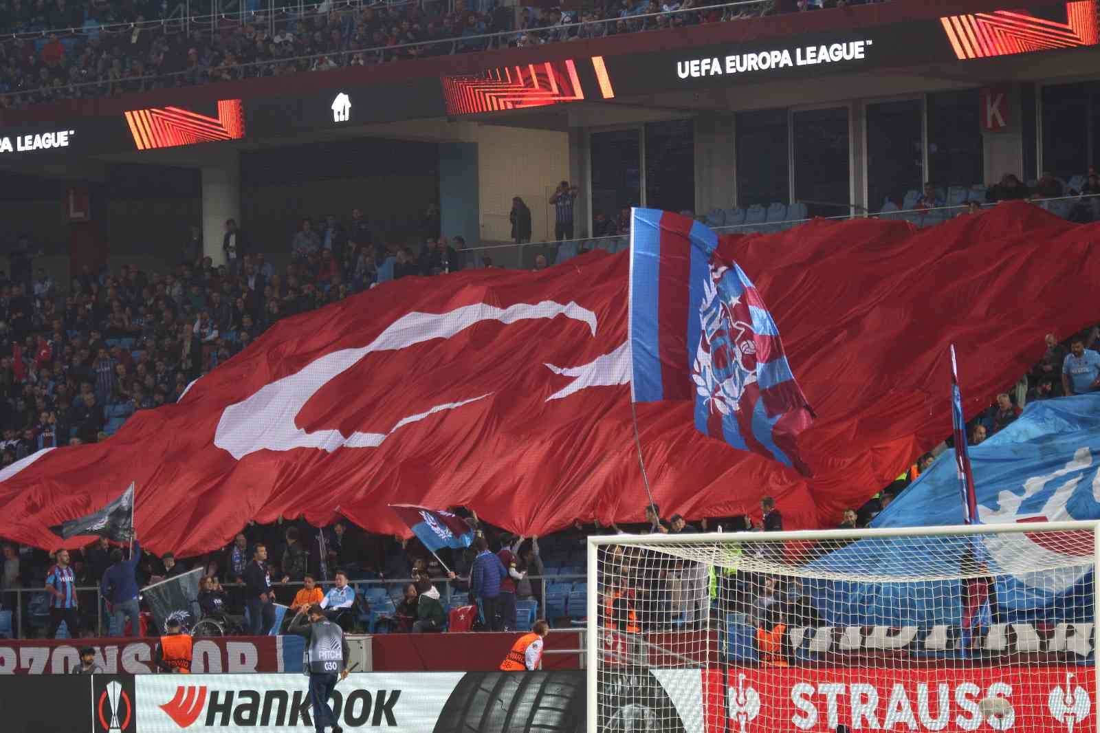 UEFA Avrupa Ligi: Trabzonspor: 1 - Monaco: 0 (İlk yarı)